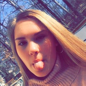 Meet your Posher, Angelina